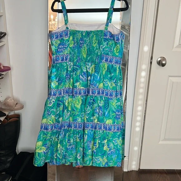 Lilly Pulitzer sun dress - Picture 4 of 5